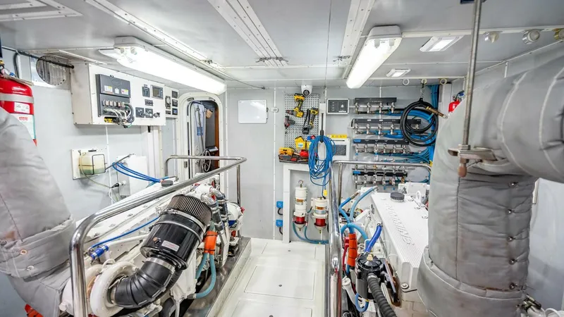 Take 5 Yacht Photos Pics 