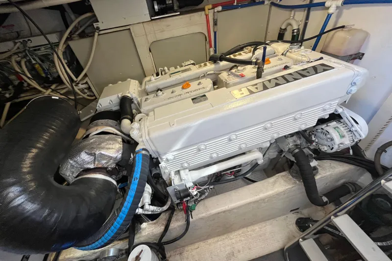 Shibumi Yacht Photos Pics Engine room of a 2004 Sabre 42 Hardtop Express with Yanmar engine.