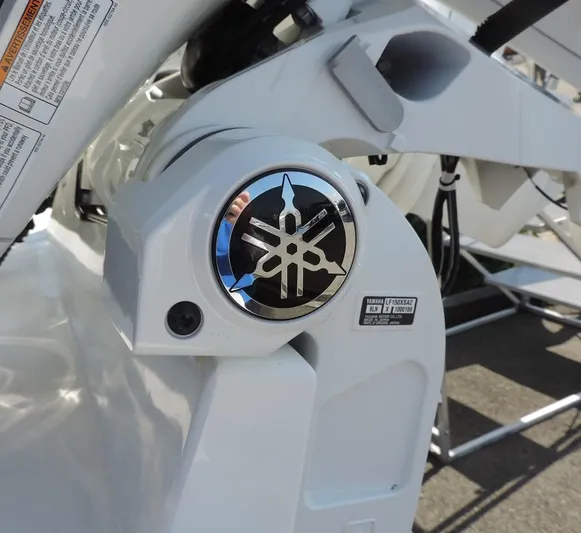  Yacht Photos Pics 2024 Regulator 23 Center Console boat with Yamaha engine detail.