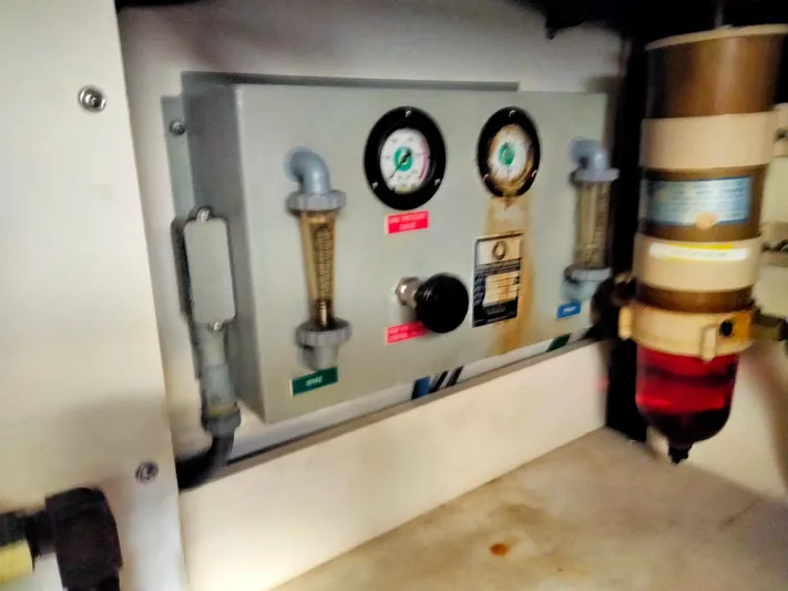 Ancora Yacht Photos Pics Control panel with gauges and filters on a 1997 Tiara Yachts 40' Tiara Express.