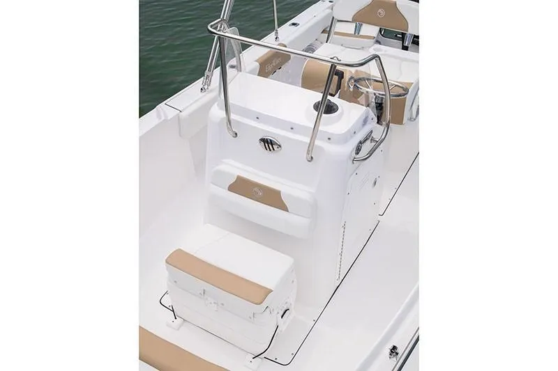 2020 Edgewater 188CC Photo