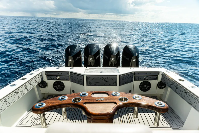  Yacht Photos Pics 2019 SeaVee 390Z boat with quad engines on open ocean.