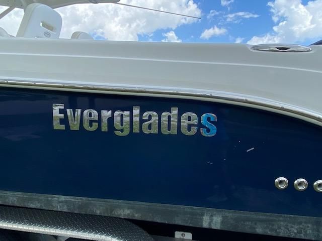 2009 Everglades 350LX