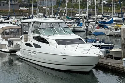 Cruisers Yachts 455 Express Motor Yacht