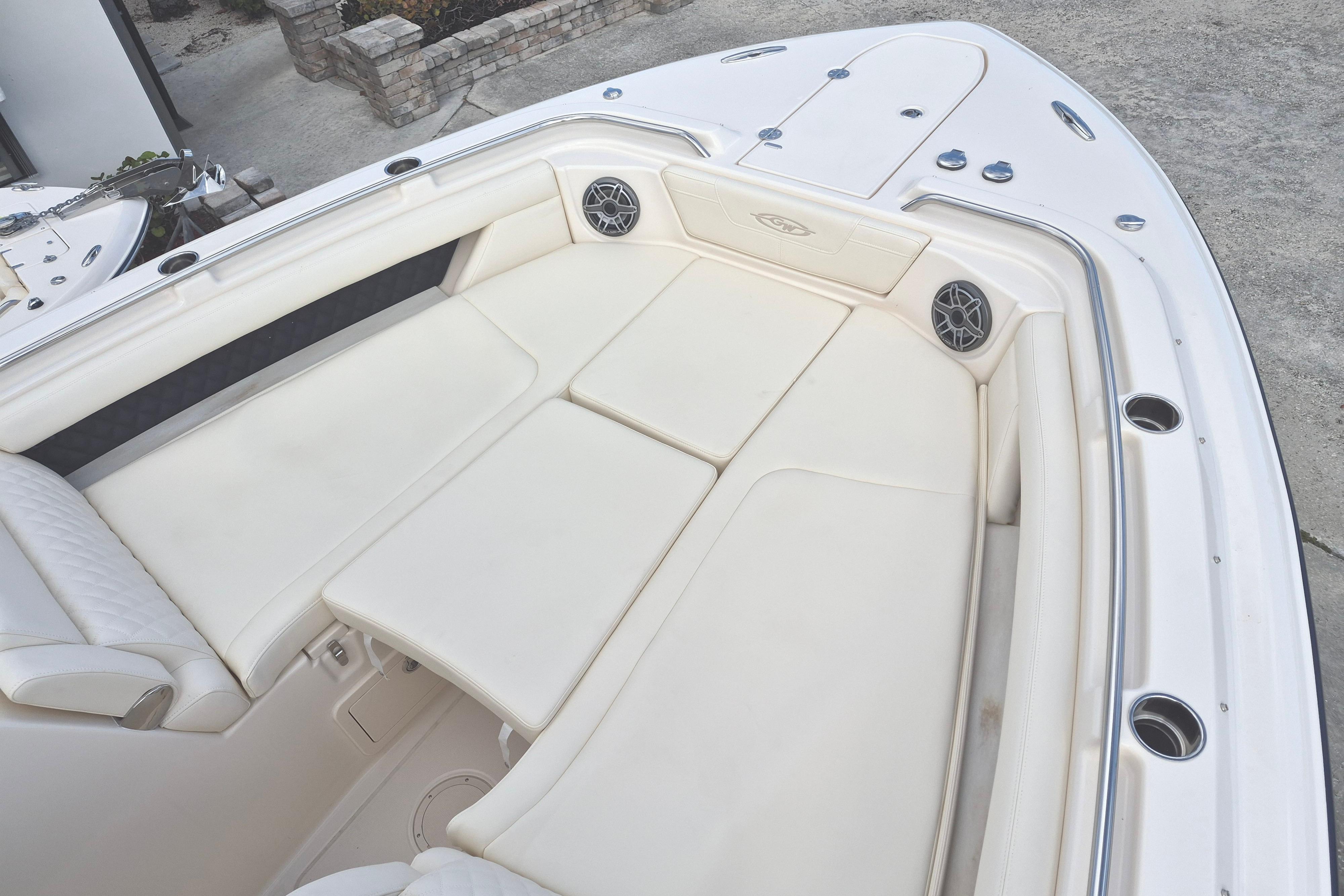 2026 Grady-White Freedom 345 - Image 7