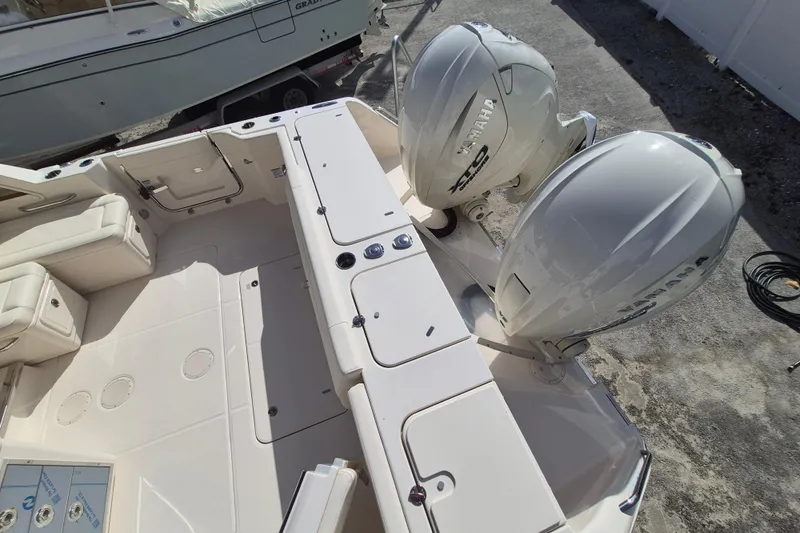 345-624 Yacht Photos Pics 2026 Grady-White Freedom 345 boat with dual Yamaha outboard engines, spacious deck layout.