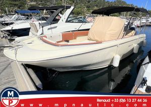 2021 Invictus 270 FX