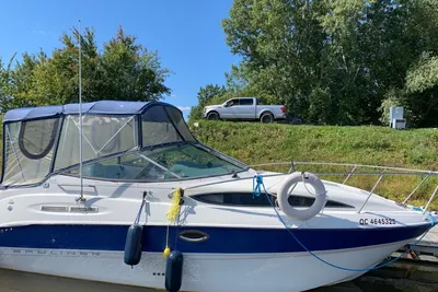 Bayliner 245 Cruiser