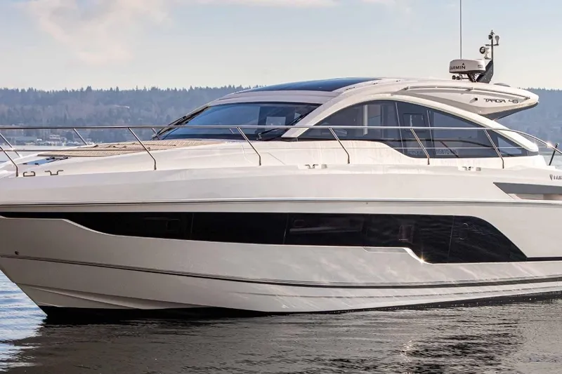  Yacht Photos Pics Fairline Targa 45 GT - Overall
