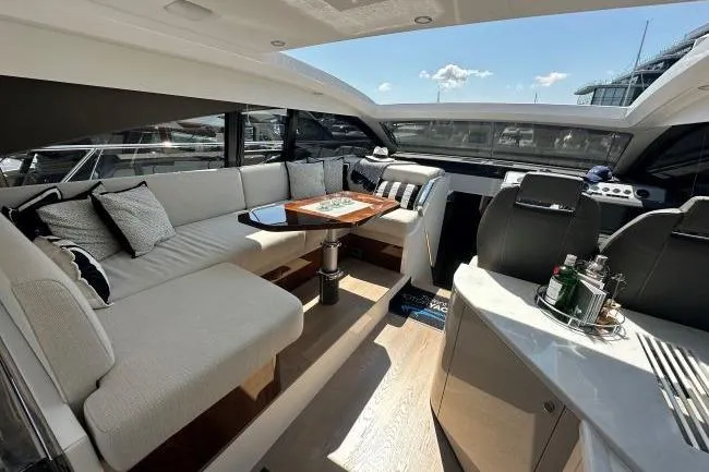  Yacht Photos Pics Fairline Targa 45 GT - Deck saloon