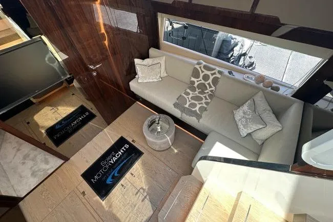  Yacht Photos Pics Fairline Targa 45 GT - Lower saloon