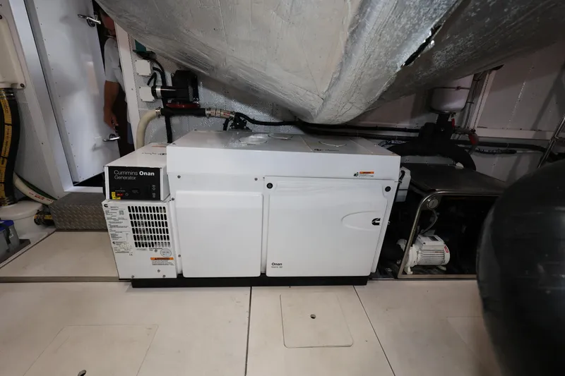  Yacht Photos Pics Cummins Onan generator in 2019 Galeon 650 Sky yacht engine room.