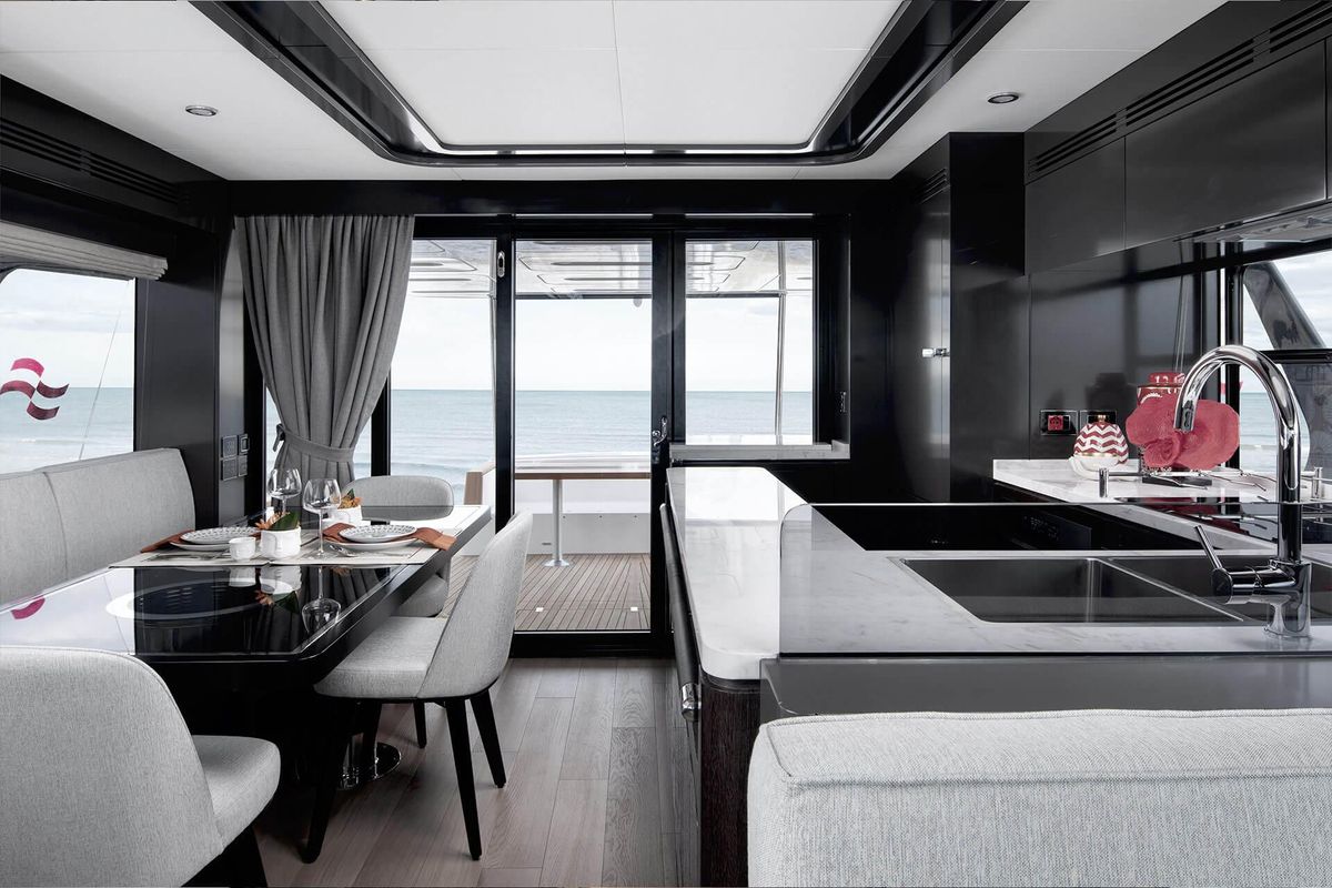 2024 Sirena 70 