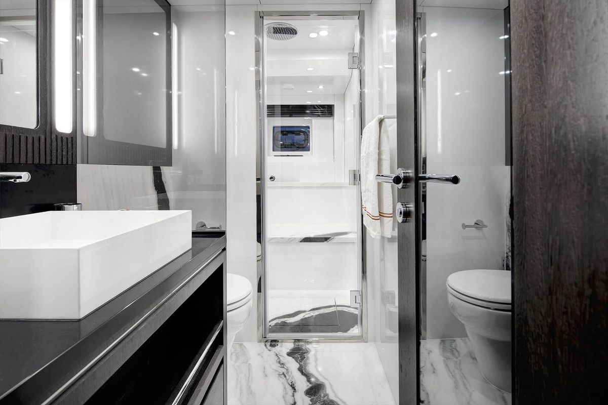 2024 Sirena 70 