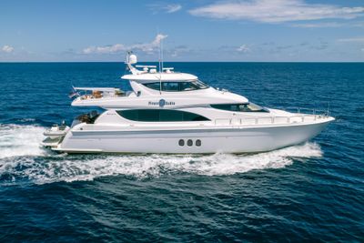 2008 Hatteras 80 Motor Yacht Sky Lounge
