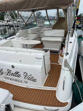 2000 Larson Cabrio 290 Mid Cabin