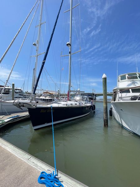 2000 Catalina 470