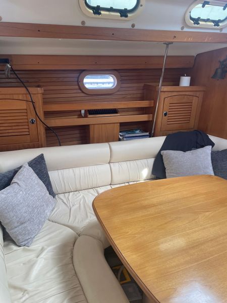 2000 Catalina 470
