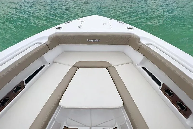  Yacht Photos Pics Manufacturer Provided Image: Manufacturer Provided Image