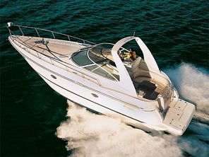 2002 Cruisers Yachts 3672 Express