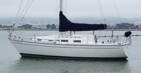 1983 Pearson 303 Sloop