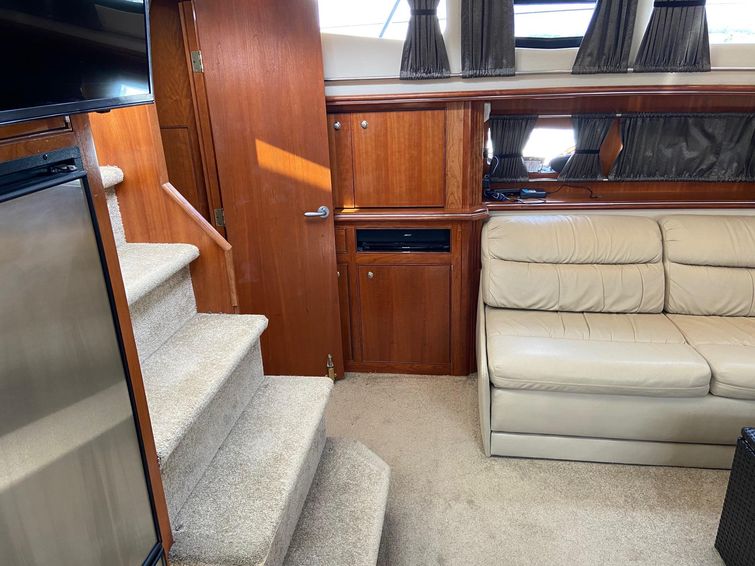 2007-45-cruisers-yachts-455-express-motor-yacht