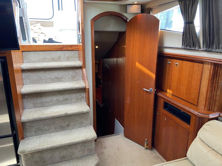 2007-45-cruisers-yachts-455-express-motor-yacht