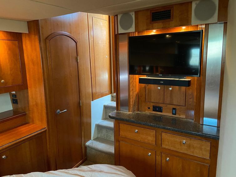 2007-45-cruisers-yachts-455-express-motor-yacht