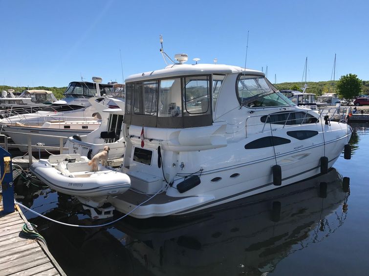 2007-45-cruisers-yachts-455-express-motor-yacht