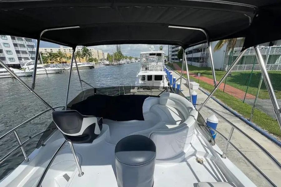 2003 Azimut 39