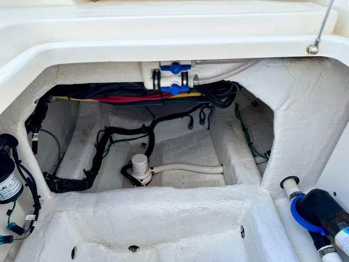 Lulu Yacht Photos Pics 2020 Invincible 35 Catamaran interior wiring and plumbing details.