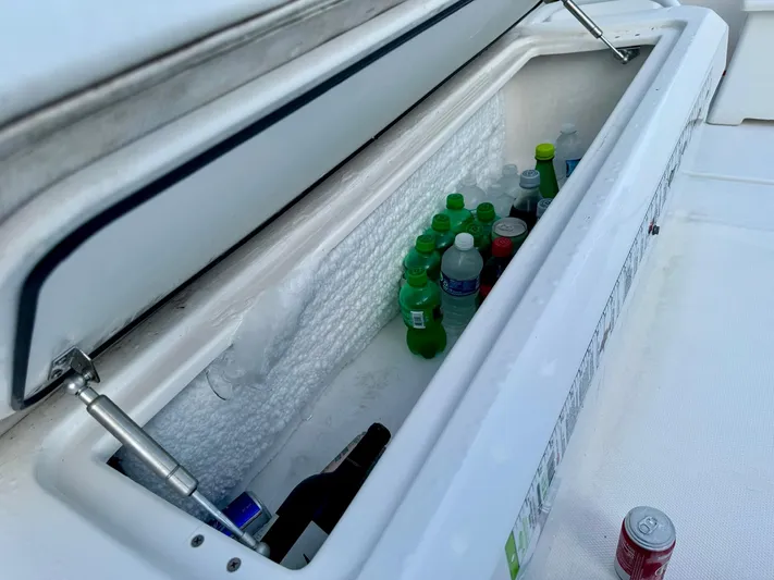 Lulu Yacht Photos Pics Open cooler on 2020 Invincible 35 Catamaran with assorted drinks inside.