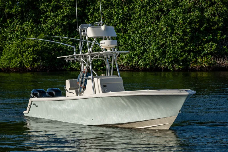 Traveler Yacht Photos Pics SeaVee 320B Traveler - Profile