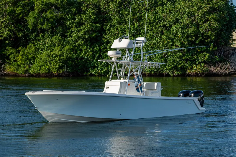 Traveler Yacht Photos Pics SeaVee 320B Traveler - Profile