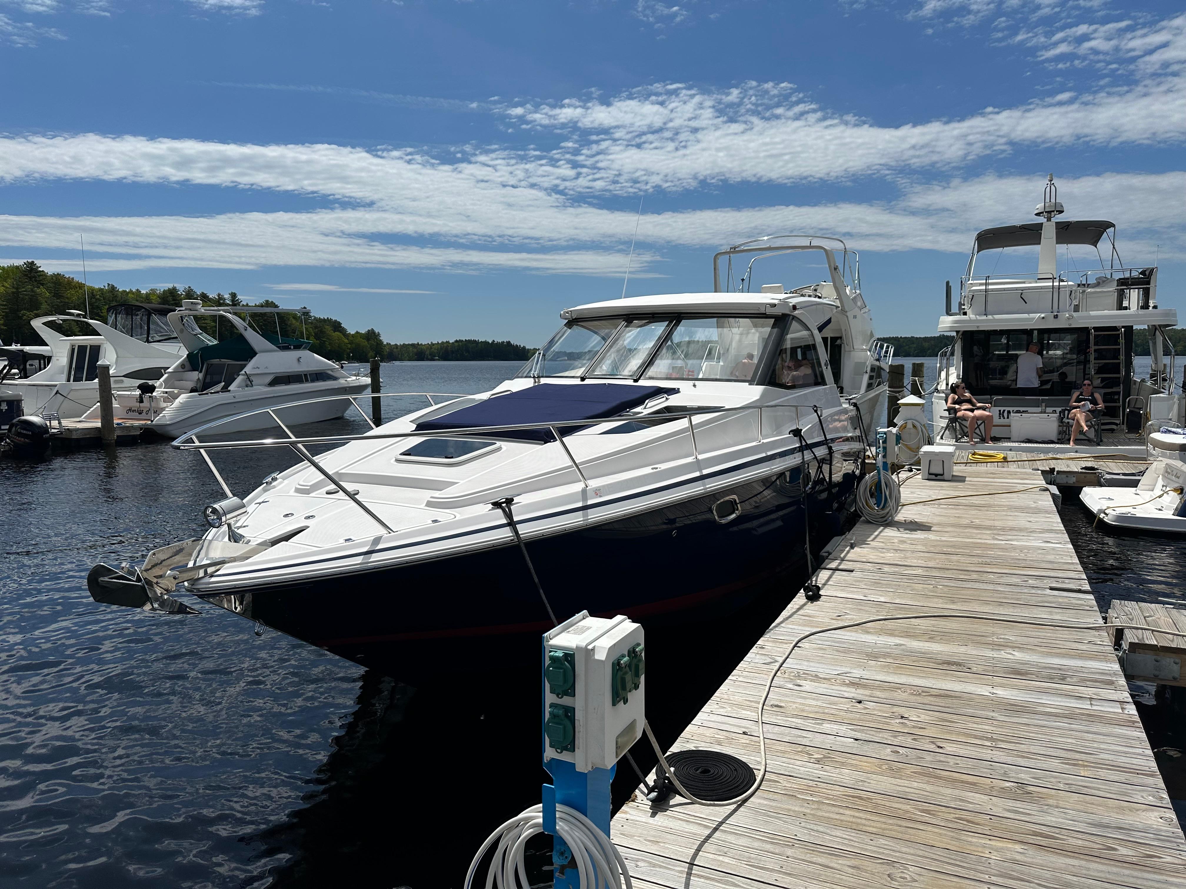 2019 Regal 35 Sport Coupe Cruiser for sale - YachtWorld