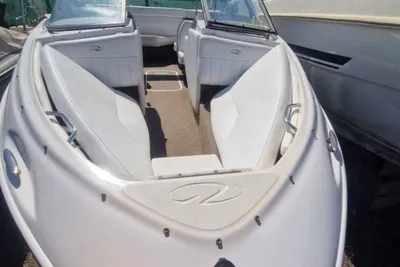 2005 Bayliner 5.70