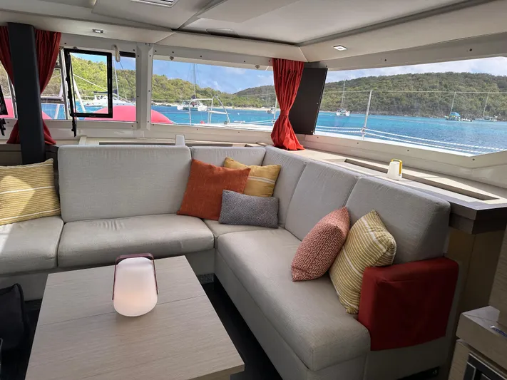 Superfly Yacht Photos Pics 