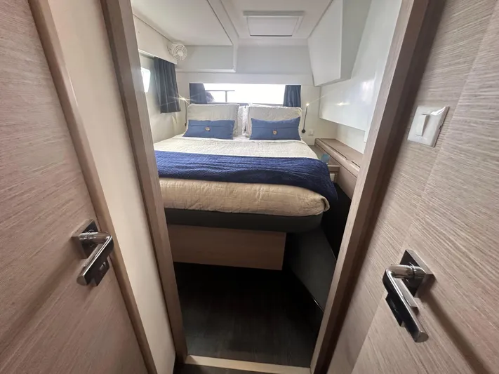 Superfly Yacht Photos Pics 