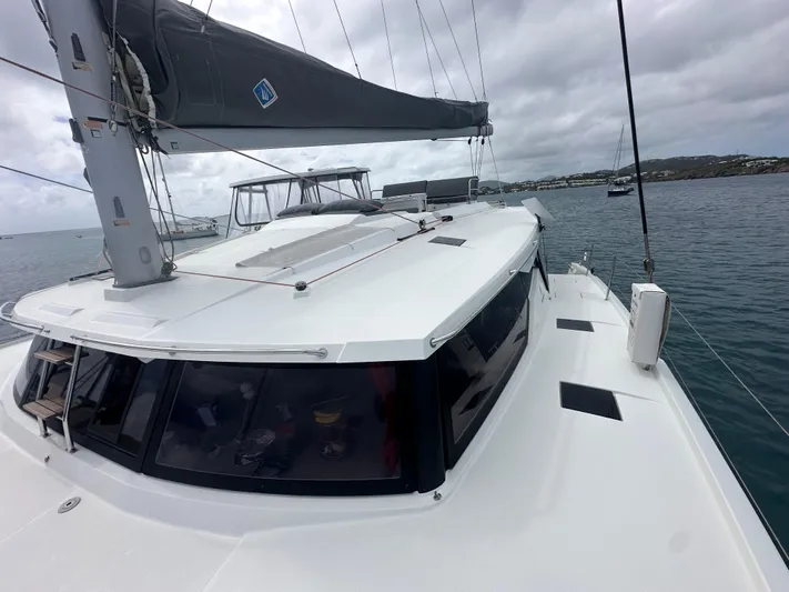 Superfly Yacht Photos Pics 