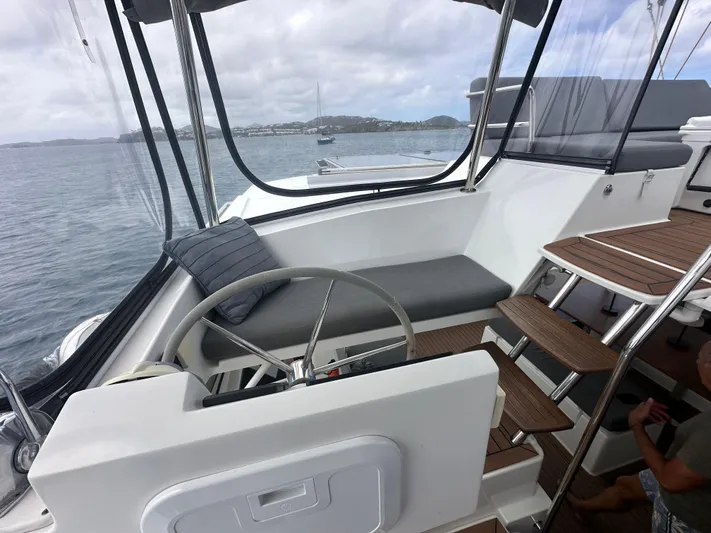 Superfly Yacht Photos Pics 