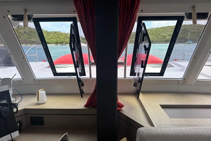 Superfly Yacht Photos Pics 