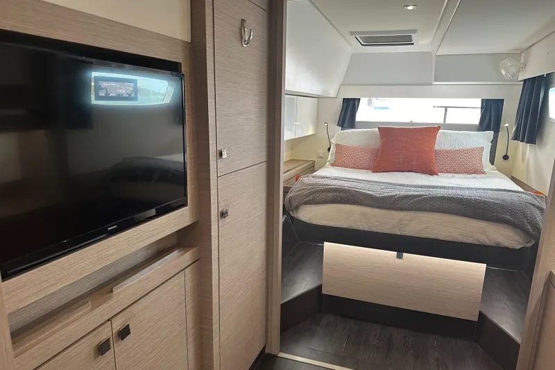 Superfly Yacht Photos Pics 