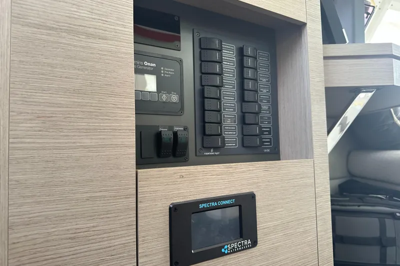 Superfly Yacht Photos Pics 