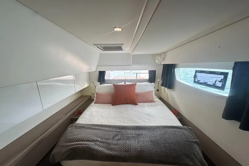 Superfly Yacht Photos Pics 