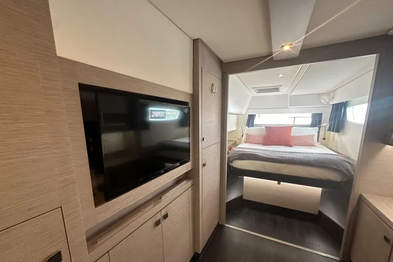 Superfly Yacht Photos Pics 