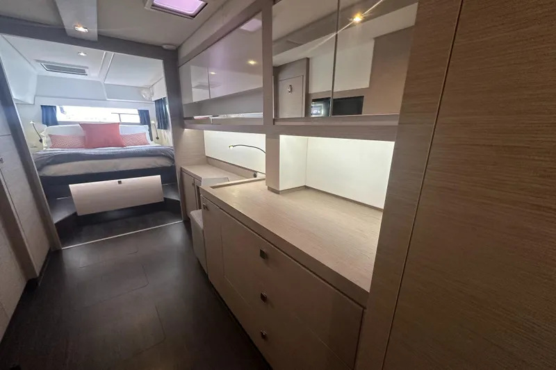 Superfly Yacht Photos Pics 