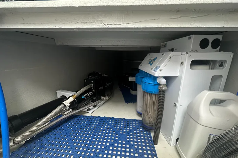 Superfly Yacht Photos Pics 