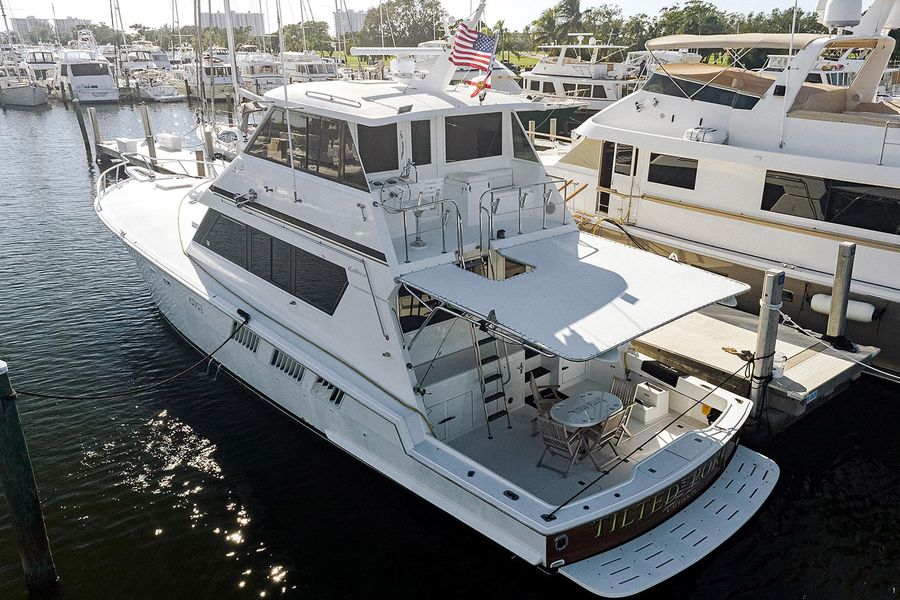 1990 Hatteras 65 Enclosed Bridge