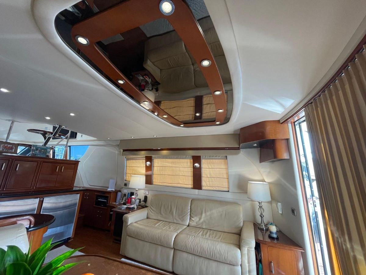 2006 Carver 56 