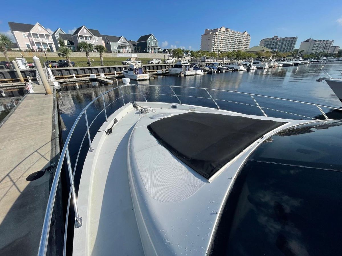 2006 Carver 56 